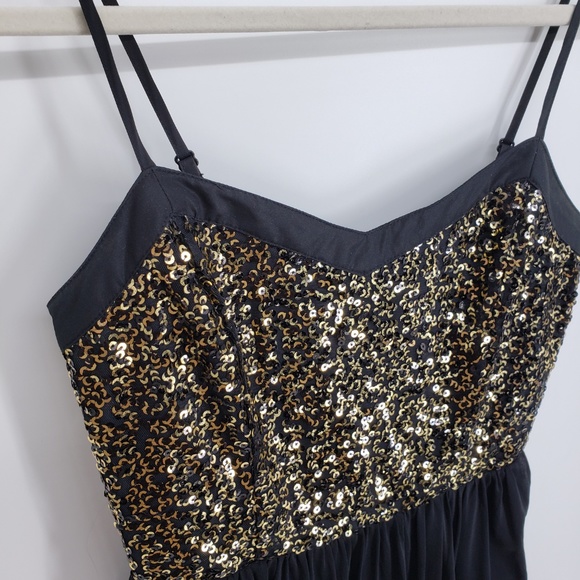 Jack by BB Dakota Carrian Sequin Dress in Black - Picture 3 of 8